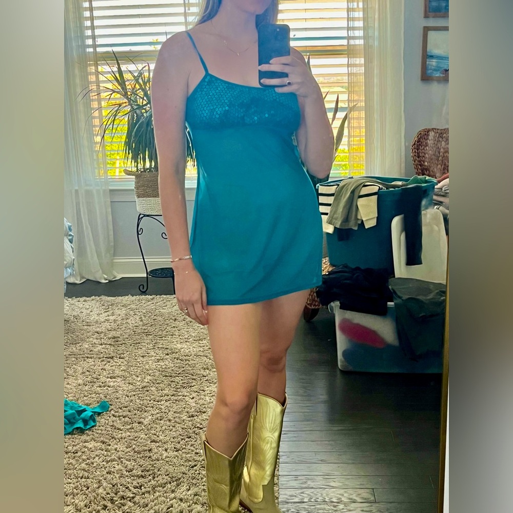 SABRINA CARPENTER CONCERT OUTFIT blue sequin babydoll dress M Victorias Secret